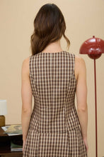 Load image into Gallery viewer, Plaid Button Down Vest
