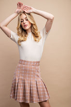 Load image into Gallery viewer, Pleated Plaid Skirt
