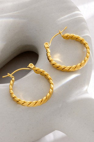 Twisted Hoops: Gold Plated