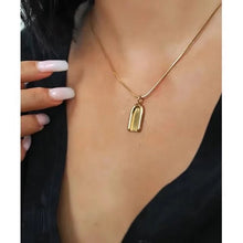 Load image into Gallery viewer, Pendant Necklace: 18k Gold Plated
